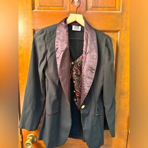STAR CCC VTG Black Blazer w/vest attached. Size unknown.